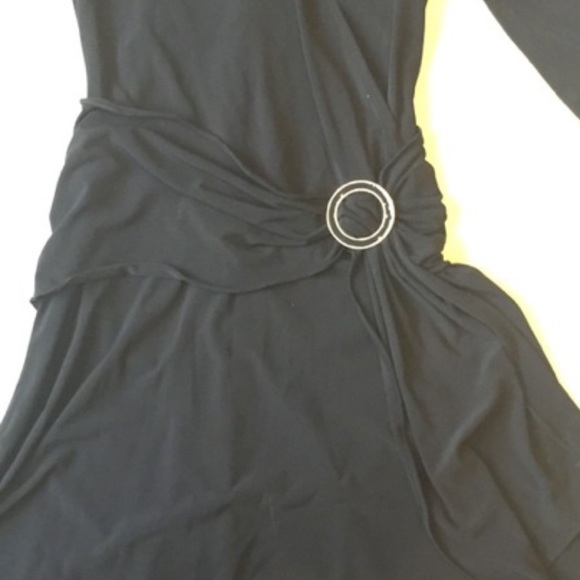 Black dress - Picture 4 of 5